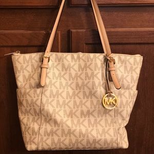 Michael Kors purse